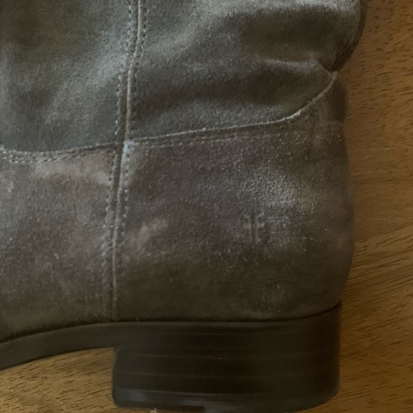Frye Melissa button grey suede boots 6.5 - Picture 6 of 6